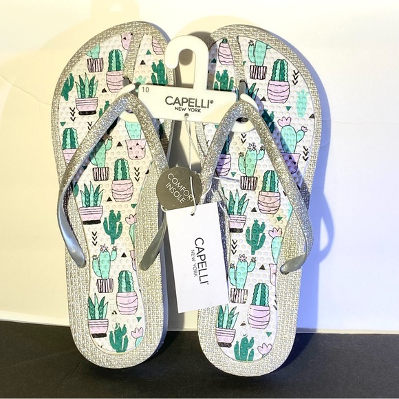 COPY - Price Drop! Capelli New York Flip Flop Comfort Sole Silver Glitter Ladie… - Picture 8 of 13